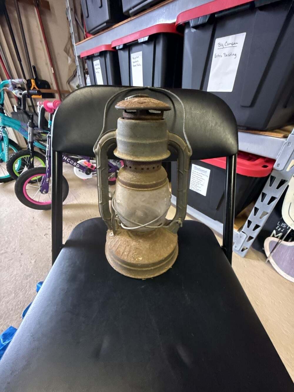 Vintage Dietz D-Lite No. 2 Kerosene Barn Lantern Oil Lamp Rustic
